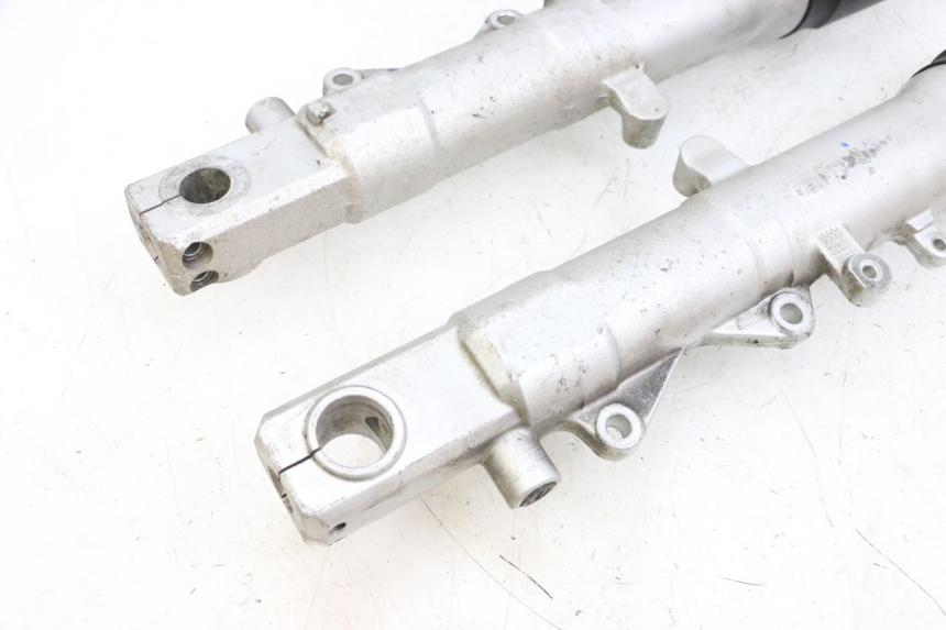 photo de FORKS LEG YAMAHA FJR ABS 1300 (2006 - 2012) - Additional view of the item