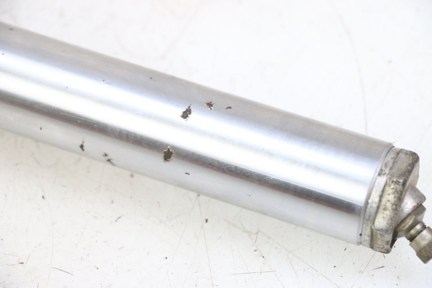 photo de LEFT FORKS LEG HONDA MTX TC02 125 (1987 - 1989)