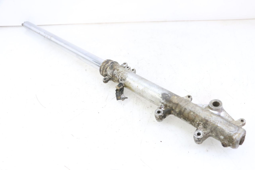 photo de LEFT FORKS LEG HONDA MTX TC02 125 (1987 - 1989)