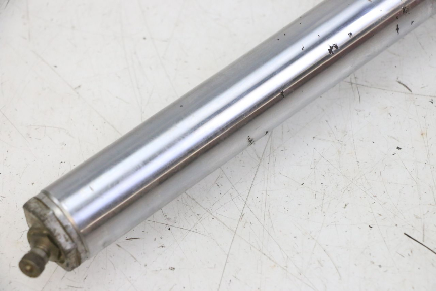 photo de LEFT FORKS LEG HONDA MTX TC02 125 (1987 - 1989)