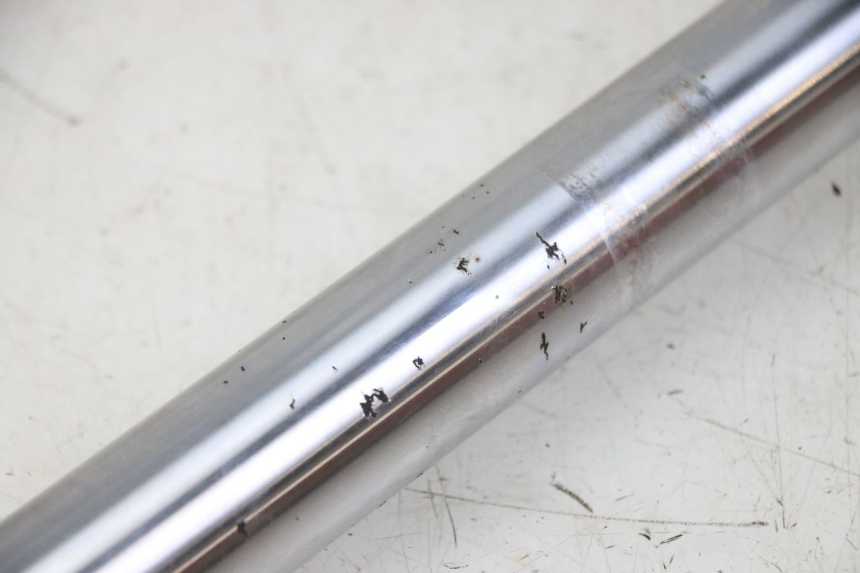 photo de LEFT FORKS LEG HONDA MTX TC02 125 (1987 - 1989)