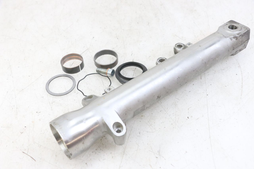 photo de LEFT FORK TUBE SUZUKI SV N 650 (1999 - 2002)