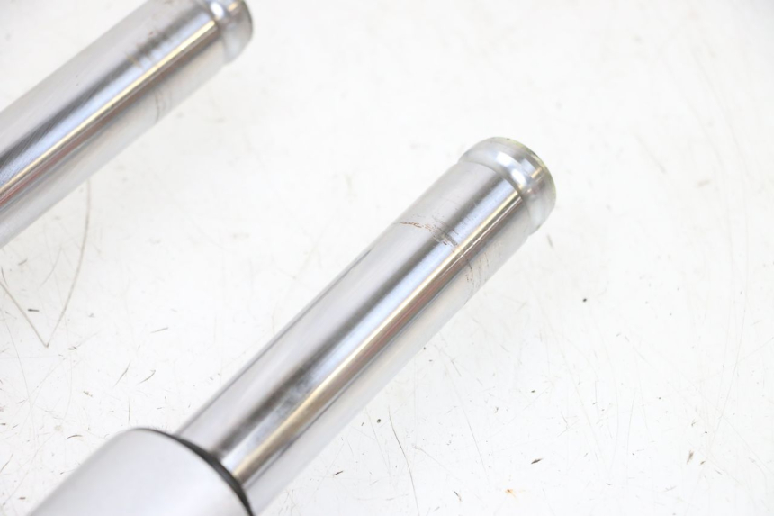 photo de FORKS LEG PEUGEOT KISBEE 4T 50 (2018 - 2022) - Product overview