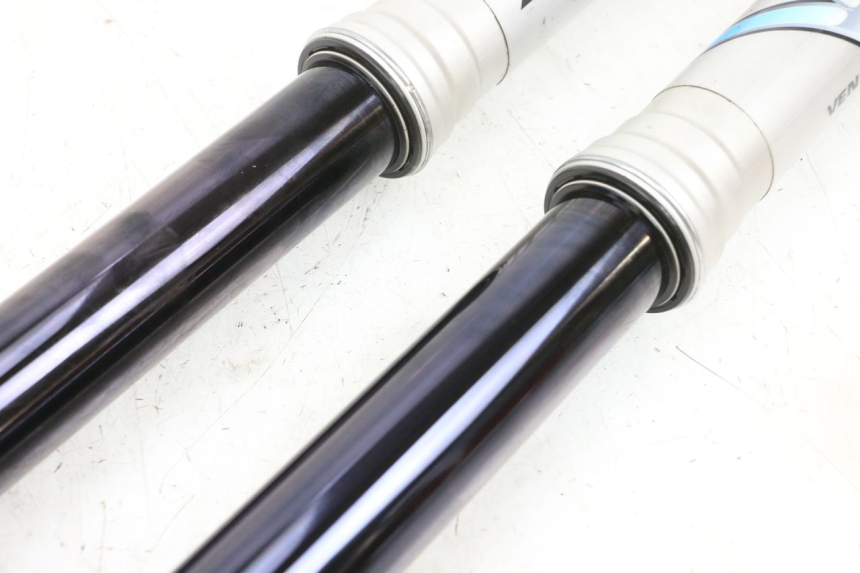 photo de FORKS LEG KAWASAKI KXF KX-F 250 (2017 - 2019) - Focus on structure