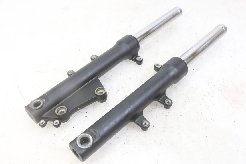 photo de FORKS LEG PIAGGIO NEW TYPHOON 50 (2018 - 2021)