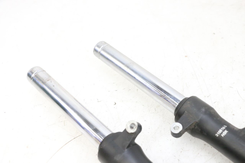 photo de FORKS LEG PIAGGIO NEW TYPHOON 50 (2018 - 2021) - Alternative perspective