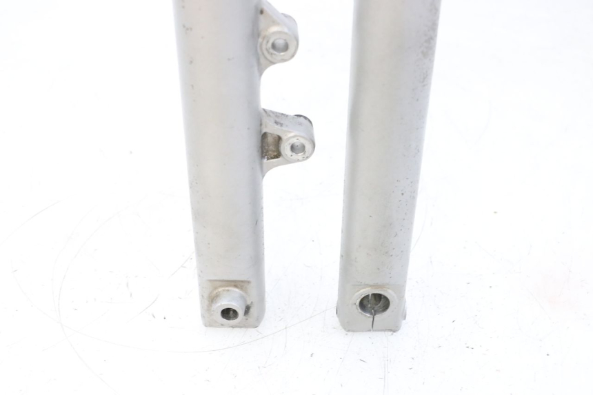 photo de FORKS LEG HONDA NSR R 125 (1994 - 2003) - Zoom on usage condition