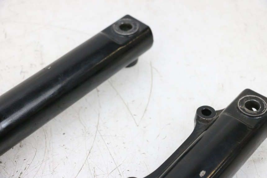 photo de FORK TUBE SYM ORBIT 2 4T 50 (2008 - 2017) - Technical close-up