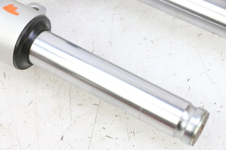 photo de FORKS LEG PEUGEOT KISBEE 4T 50 (2010 - 2017)