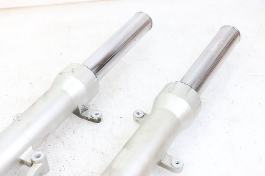 photo de FORKS LEG PEUGEOT SATELIS 125 (2010 - 2012)