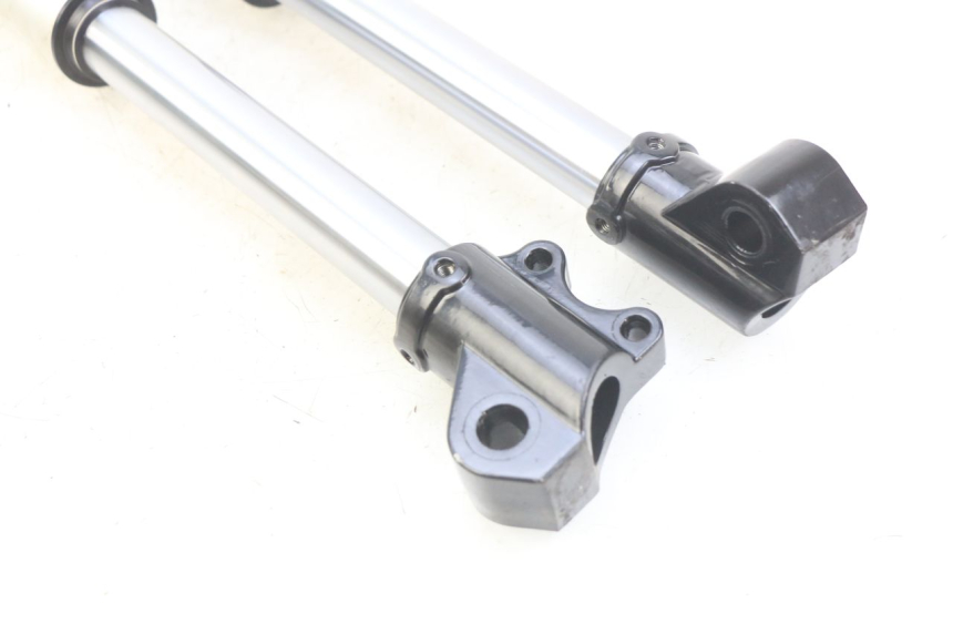 photo de FORK TUBE APOLLO RFZ 150