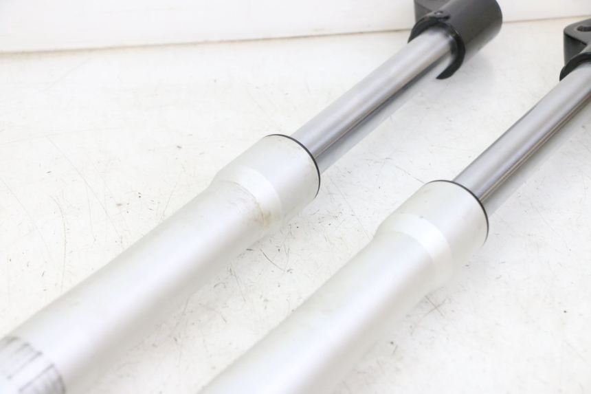 photo de FORKS LEG APOLLO RFZ 125