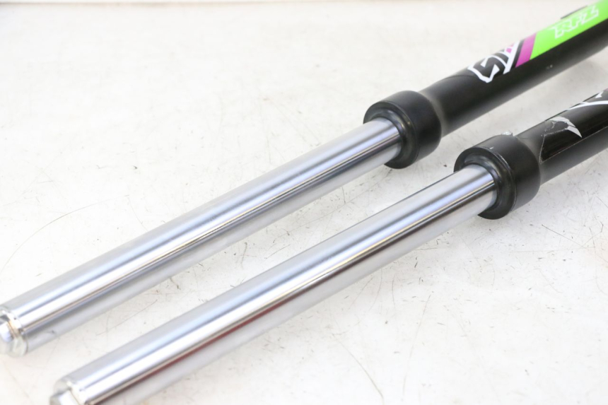 photo de FORKS LEG APOLLO RFZ 125