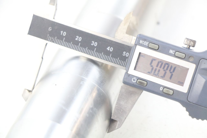 photo de FORK TUBE APOLLO RXF 125