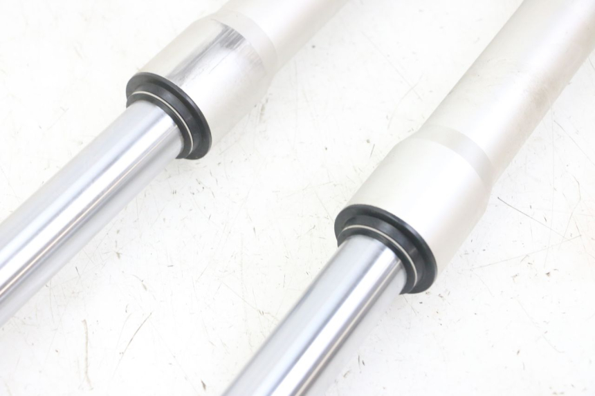 photo de FORK TUBE APOLLO RXF 125