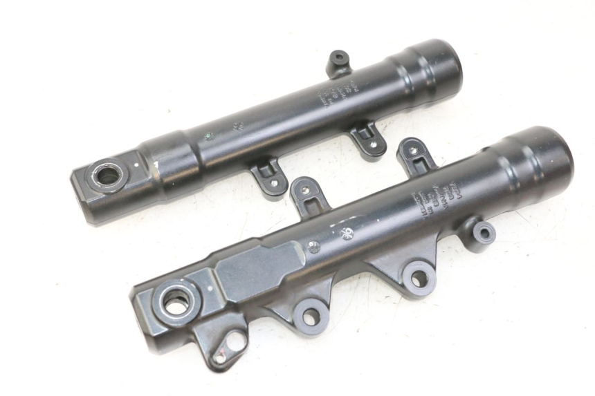 photo de FORKS LEG YAMAHA XMAX X-MAX 125 (2021 - 2025)