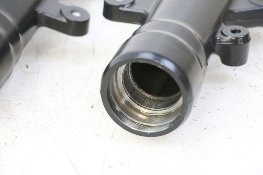 photo de FORKS LEG YAMAHA XMAX X-MAX 125 (2021 - 2025)