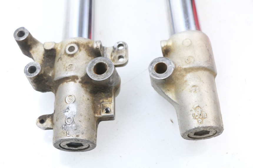 photo de FORKS LEG YAMAHA YZ 80 (1998 - 2001)