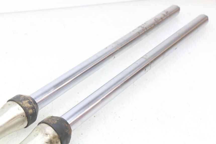 photo de FORK TUBE YAMAHA YZ 80 (1982 - 1983)