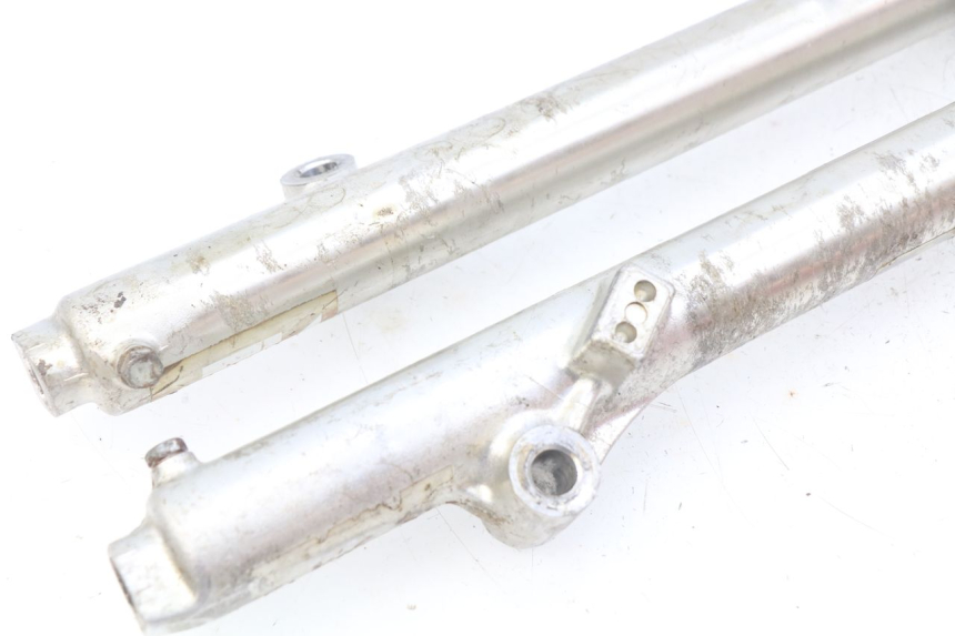 photo de FORK TUBE YAMAHA YZ 80 (1982 - 1983)