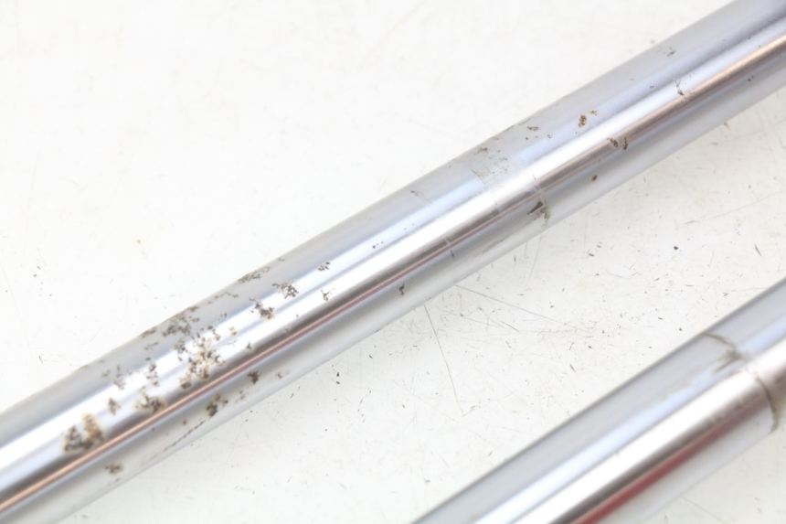 photo de FORK TUBE YAMAHA YZ 80 (1982 - 1983)