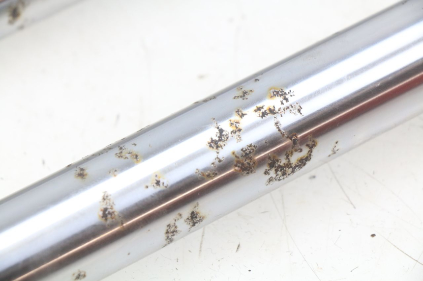 photo de FORK TUBE YAMAHA YZ 80 (1982 - 1983)