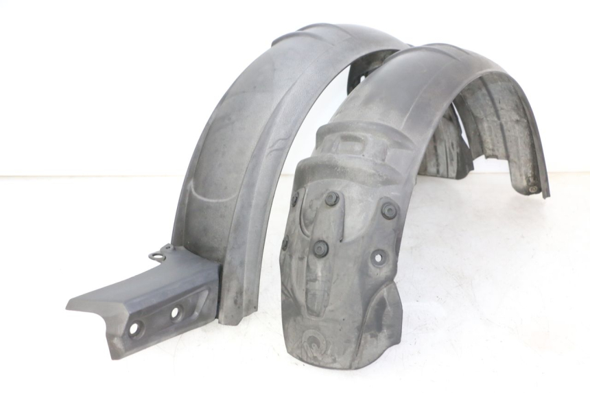 photo de REAR FENDER QUADRO 4 4D 350 (2015 - 2018)