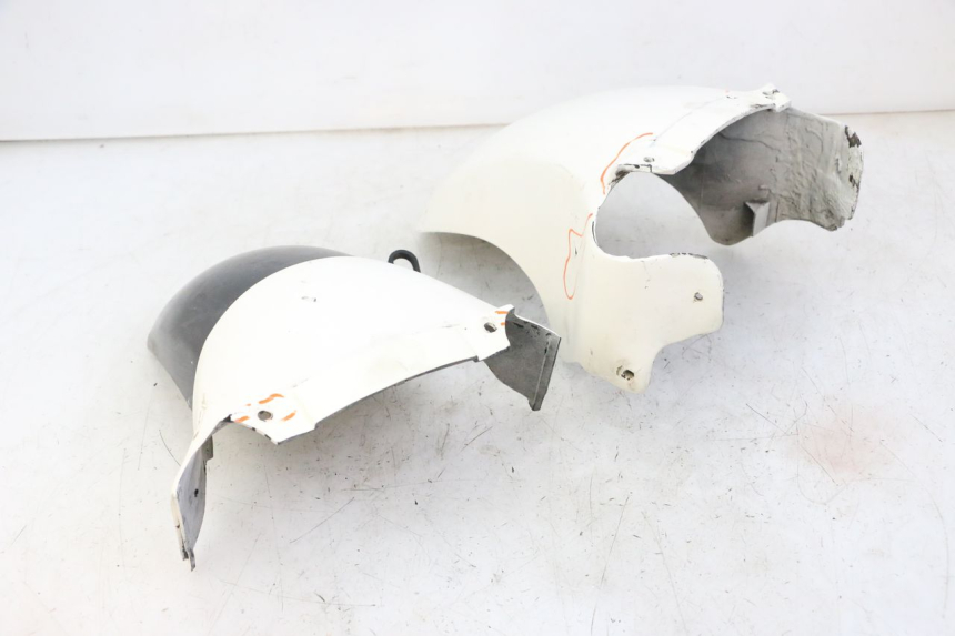 photo de FRONT FENDER YAMAHA FJ 36Y 1100 (1984 - 1985)