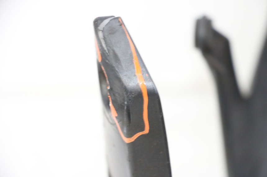 photo de FRONT FENDER SUZUKI GSR 750 (2011 - 2017)