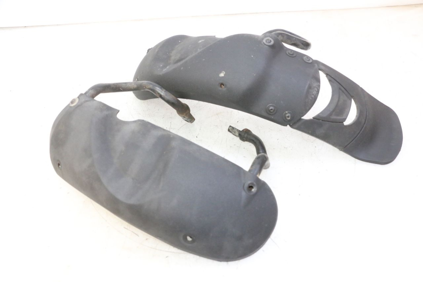 photo de FRONT FENDER PIAGGIO MP3 RL 250 (2007 - 2010)