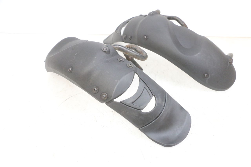 photo de FRONT FENDER PIAGGIO MP3 RL 250 (2007 - 2010) - Component detail