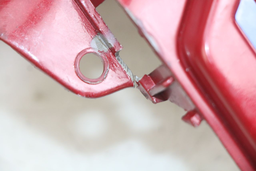photo de FRONT FENDER PEUGEOT SV 125 (1991 - 1994)