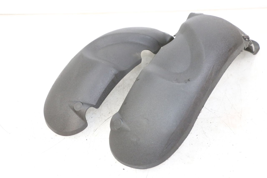 photo de FRONT FENDER PIAGGIO MP3 LT 400 (2007 - 2012)