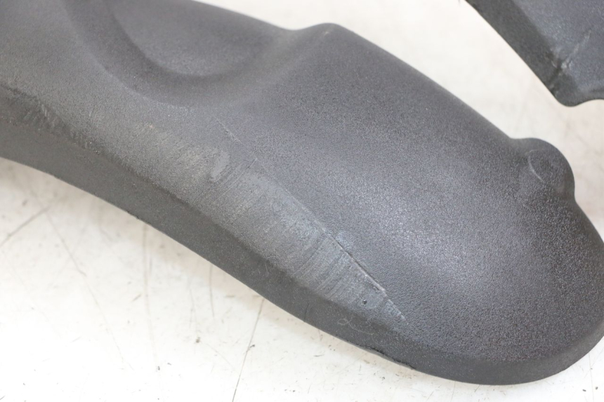 photo de FRONT FENDER PIAGGIO MP3 LT 400 (2007 - 2012)