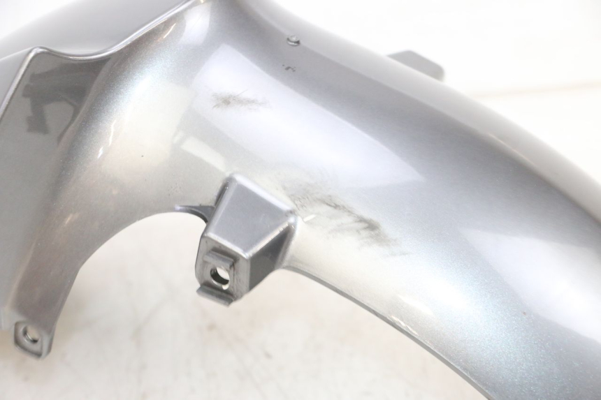 photo de FRONT FENDER PEUGEOT SATELIS 125 (2013 - 2018) - Fixing points details