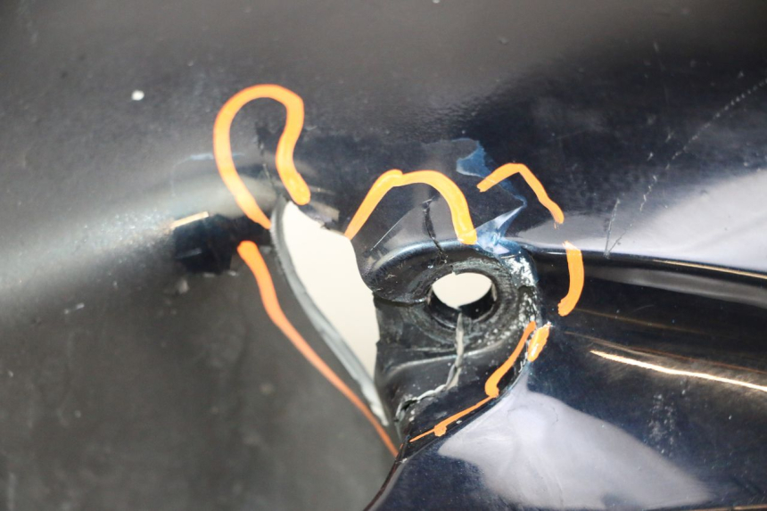 photo de FRONT FENDER HONDA ST PAN EUROPEAN 1300 (2002 - 2013)