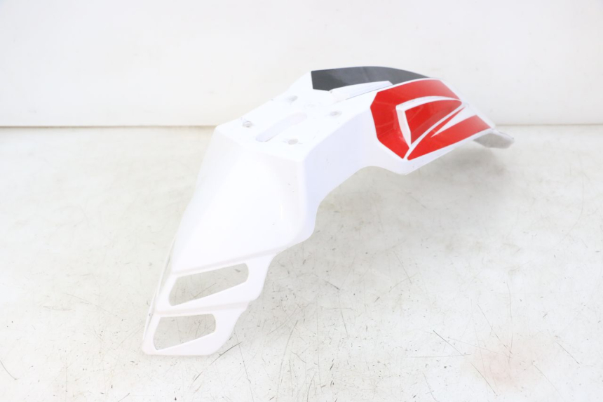 photo de FRONT FENDER VENT DERAPAGE 50 (2018 - 2023)