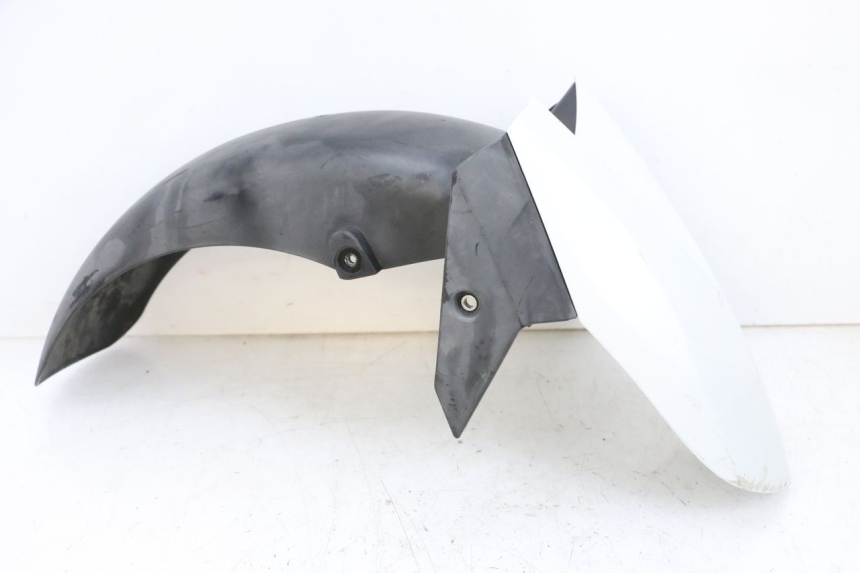 photo de FRONT FENDER YAMAHA X-MAX XMAX 125 (2010 - 2013) - Detailed visual inspection