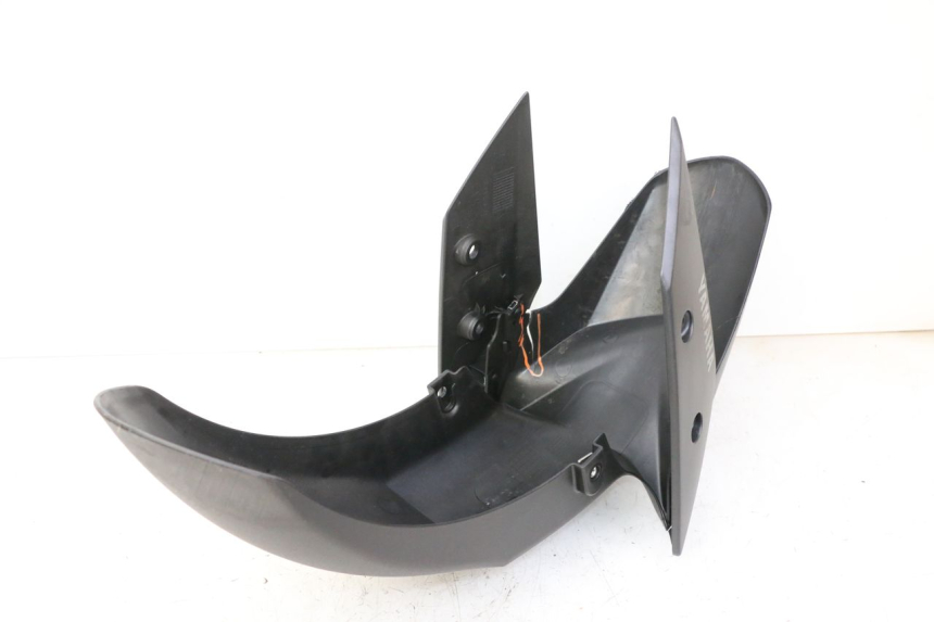 photo de FRONT FENDER YAMAHA XMAX X-MAX 125 (2021 - 2025)
