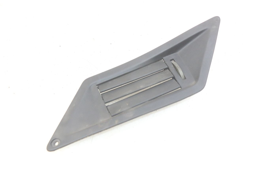 photo de RIGHT RADIATOR GRILL GILERA NEXUS 125 (2007 - 2009)