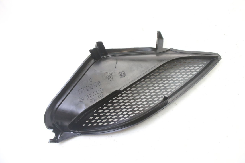 photo de RIGHT RADIATOR COVER PIAGGIO NRG POWER PUREJET 50 (2018 - 2021)