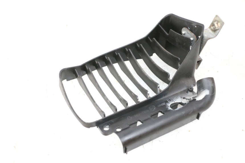 photo de RIGHT RADIATOR COVER PIAGGIO VESPA GTS SUPER IE 125 (2009 - 2016) - Main view