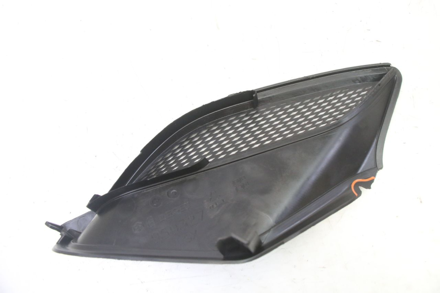 photo de LEFT RADIATOR COVER PIAGGIO NRG POWER PUREJET 50 (2018 - 2021)