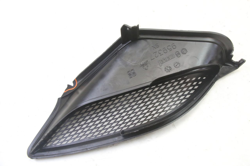 photo de LEFT RADIATOR COVER PIAGGIO NRG POWER PUREJET 50 (2018 - 2021)