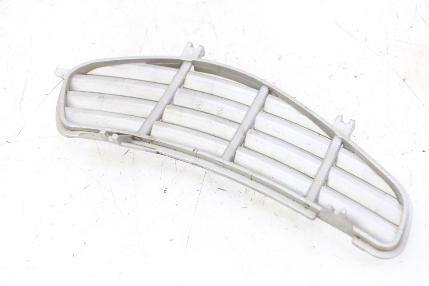 photo de LEFT RADIATOR COVER PIAGGIO VESPA GRANTURISMO 200 (2004 - 2005)