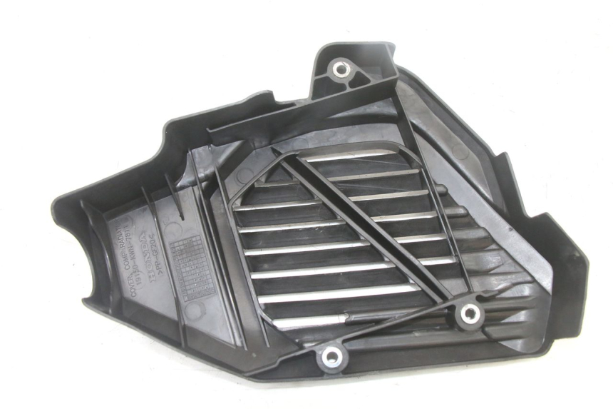 photo de RADIATOR COVER HONDA PCX (JF57/JF64) 125 (2014 - 2018)