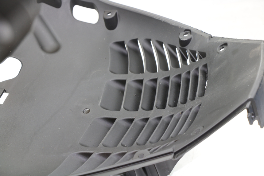 photo de RADIATOR COVER KYMCO K-XCT 125 (2013 - 2017)