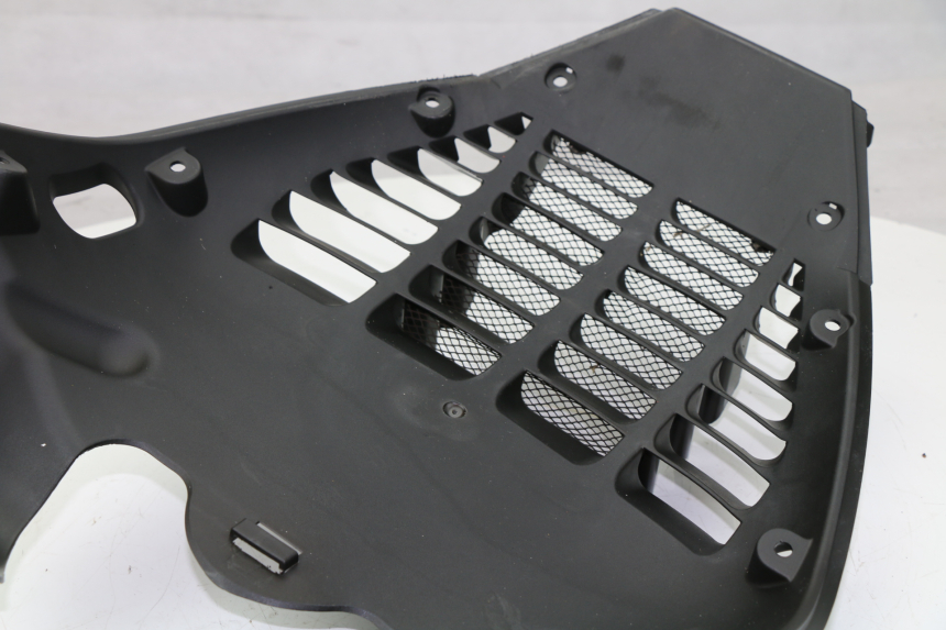 photo de RADIATOR COVER KYMCO K-XCT 125 (2013 - 2017)