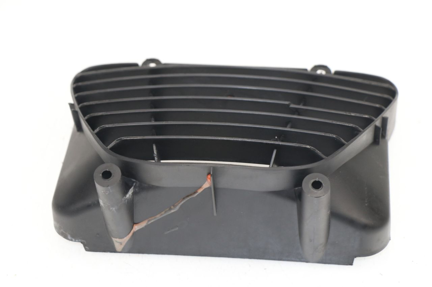 photo de RADIATOR GRILLE PEUGEOT ELYSEO 125 (1999 - 2004)