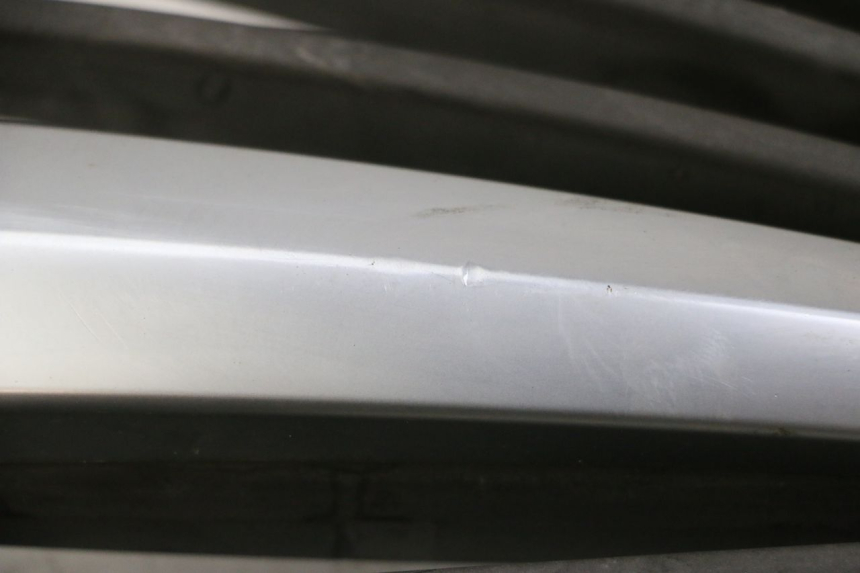 photo de RADIATOR GRILLE PIAGGIO MP3 LT 400 (2007 - 2012)